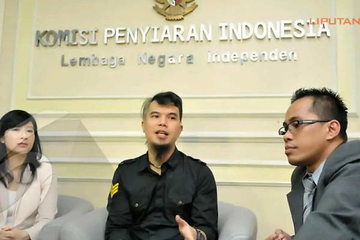 ahmad-dhani-lapor-131209c.jpg