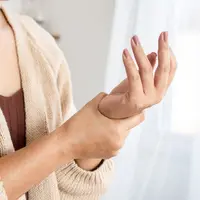 Kebiasaan-kebiasaan ini bisa memicu asam urat/copyright shutterstock/Doucefleur