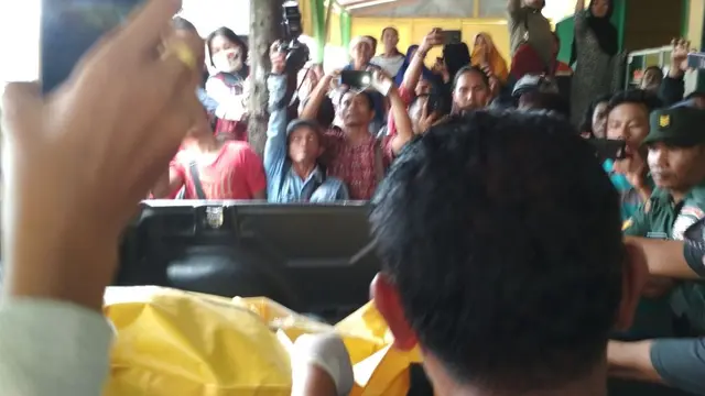 Usai Telepon Pacarnya, Waria Di Palembang Tewas di Dalam Salon