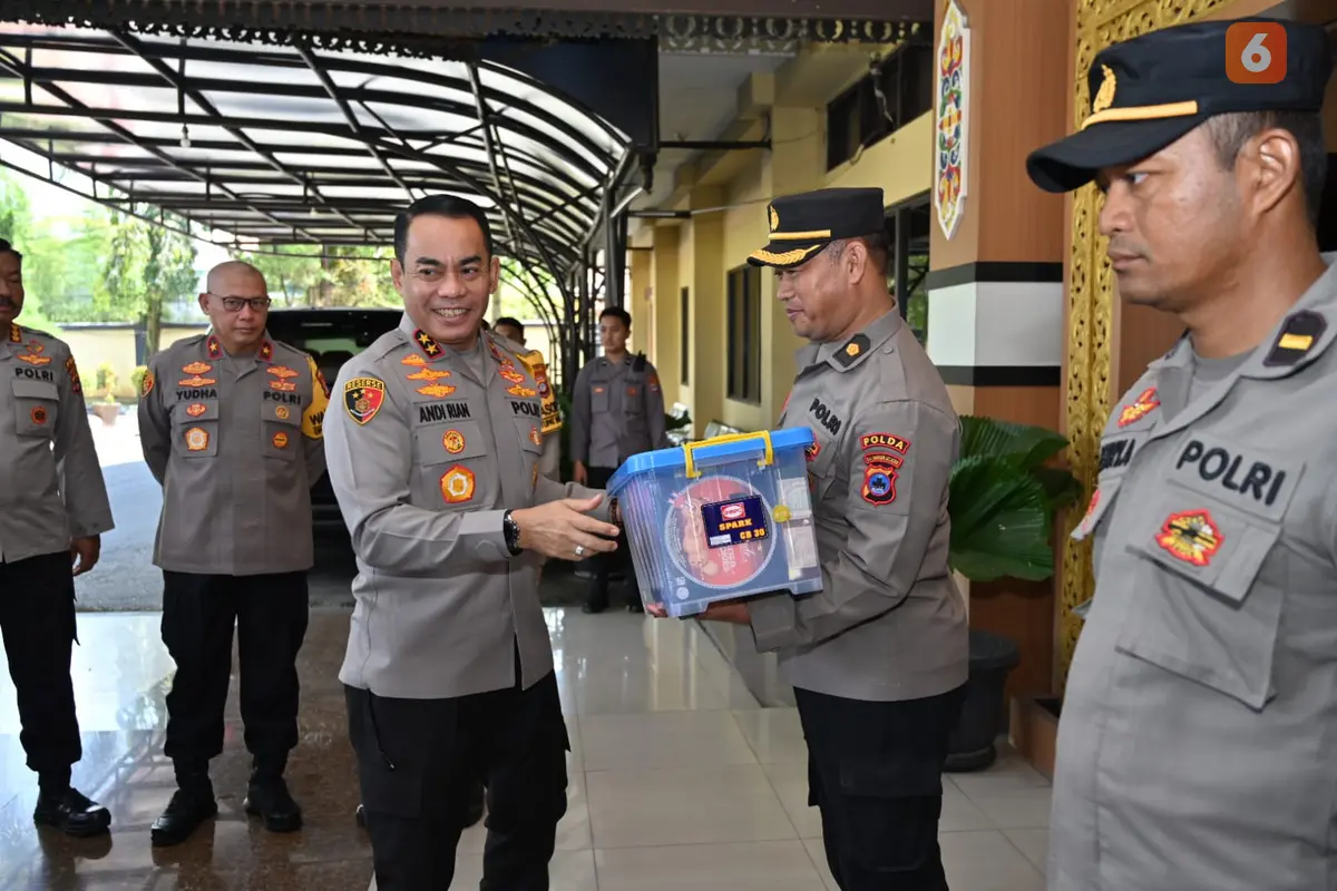 Kapolda Kalimantan Selatan Kalsel, Irjen Pol Andi Rian Djajadi