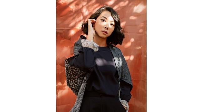 6 Pesona Rara Sekar, Kakak Isyana Sarasvati yang Juga Seorang Musisi