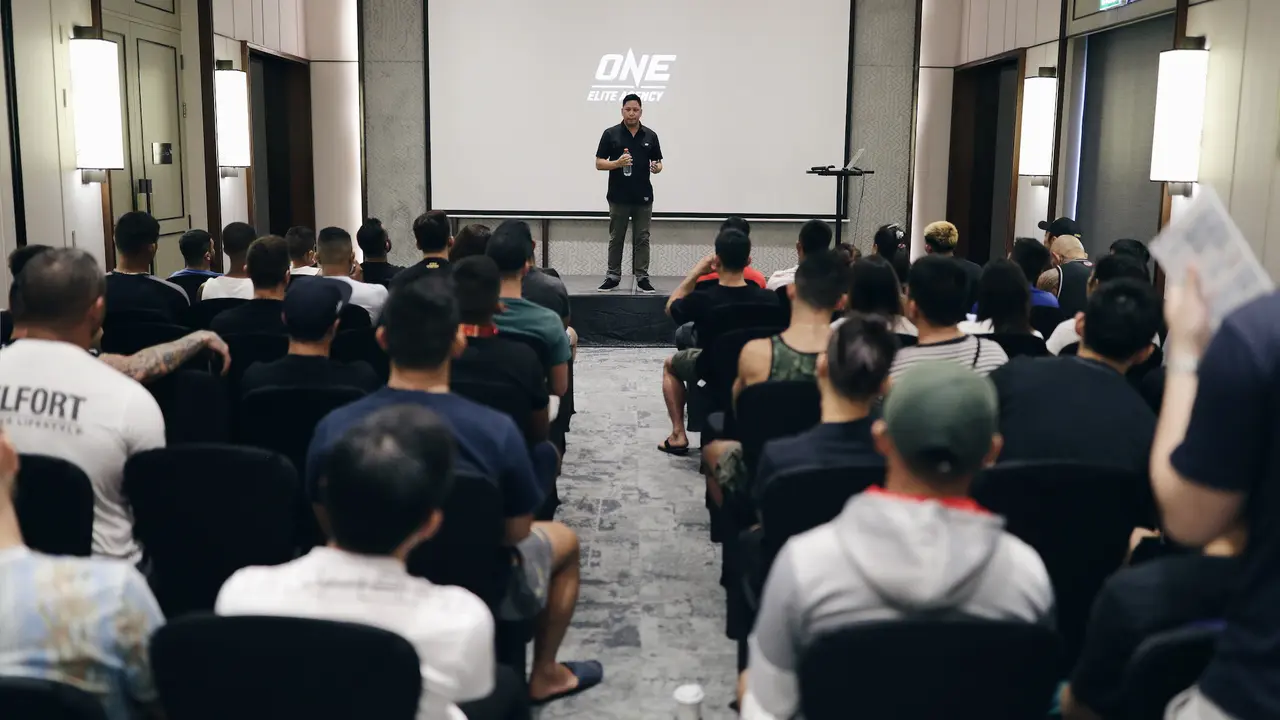 Para bintang One Championship (Isimewa)