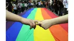 Semakin banyak ditemukan anak muda baik pria dan wanita di Amerika Serikat yang melaporkan memiliki ketertarikan terhadap sesama jenis. Hal ini diungkap berdasarkan data survei nasional terbaru.