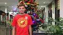 Pemain Mitra Kukar asal Brasil, Rodrigo Do Santos saat sesi mengucapkan selamat Natal dan Tahun Baru di Hotel Agas International, Solo, Senin (14/12/2015). (Bola.com/Nicklas Hanoatubun)