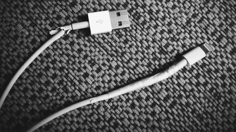 3 Penyebab Mengapa Kabel Charger iPhone Anda Gampang Rusak