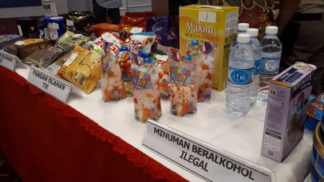 Operasi lintas sektor yang dikoordinator oleh BPOM menyita produk pangan segar dan olahan yang ilegal dan tidak aman senilai puluhan miliaran rupiah. (Foto: Humas BPOM)