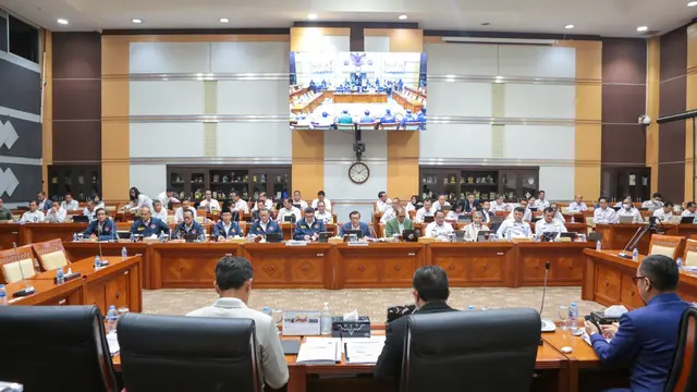 Rapat kerja Komisi III DPR RI dengan BNPT RI serta Kementerian Hukum dan Hak Asasi Manusia (Kemenkumham) pada Senin (4/9/2023).