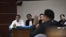 Dalam kasus ini, Anas didakwa menerima gratifikasi berupa 1 unit Toyota Harrier dan Toyota Vellfire, Jakarta, (3/9/14). (Liputan6.com/Herman Zakharia) 