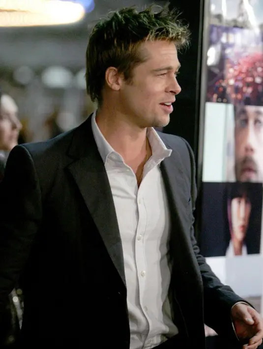 “Brad tertegun dengan sikap pertahanan Angie yang berkepanjangan dalam melawan Pitt,” ucap sumber. (AFP/Bintang.com)