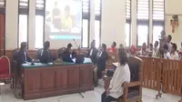 Terdakwa Margriet Megawe mengikuti sidang lanjutan kasus pembunuhan bocah Angeline di Pengadilan Negeri Denpasar, Bali. (Liputan6.com/Yudha Maruta)