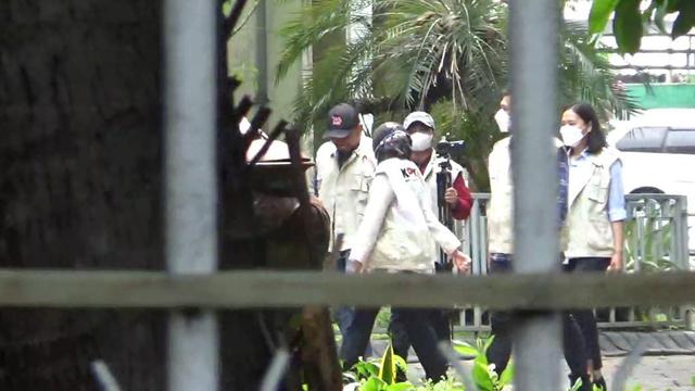 KPK menggeledah kantor Bupati Sidoarjo. (Istimewa)