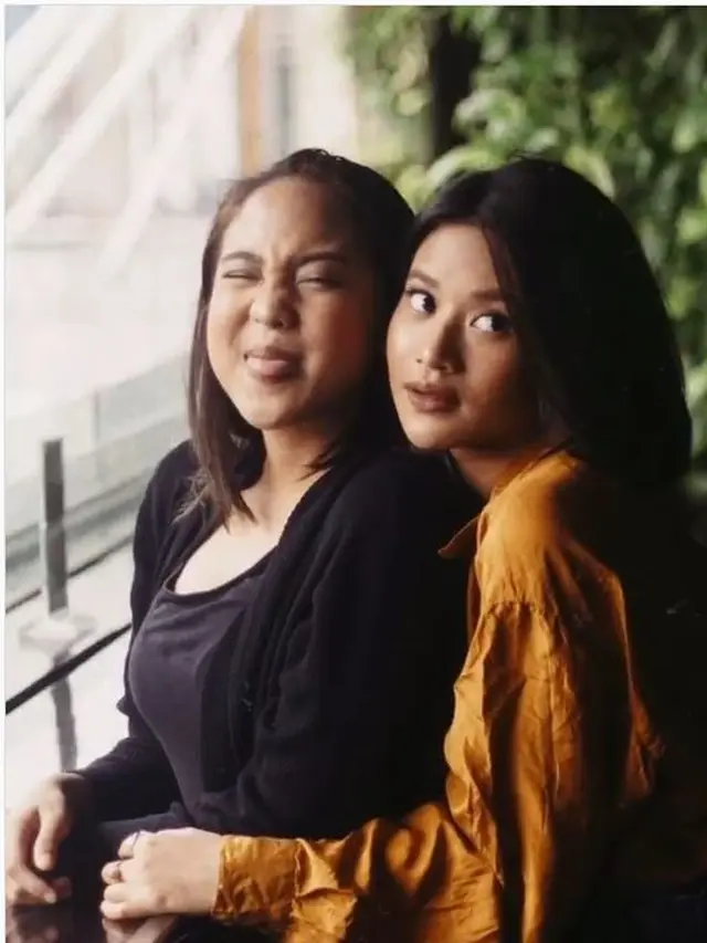6 Potret Persahabatan Farrah Azizah Cucu BJ Habibie dan Adira Kania, Kompak