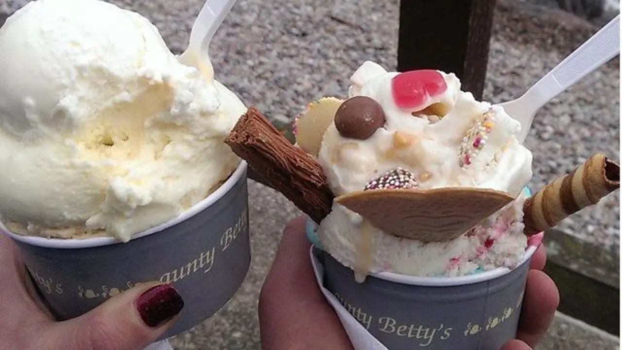 17 Es Krim Wajib Coba Kalau Kamu Liburan ke Britania Raya
