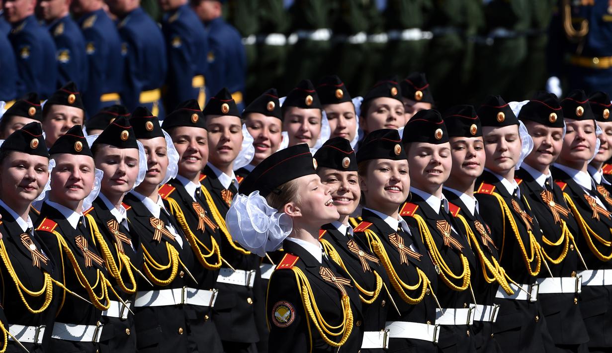 Ini Tentara Wanita Rusia Cantik Tapi Mematikan Foto Liputan6com