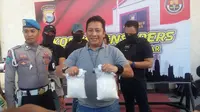 Rencana peredaran sabu-sabu seberat 2 kg di Makassar berhasil digagalkan Tim Satnarkoba Polrsetabes Makassar (Liputan6.com/ Eka Hakim)