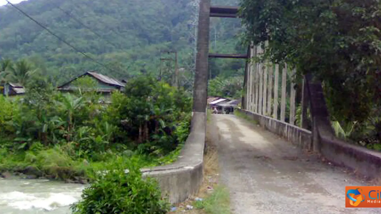 120609ajembatan.jpg