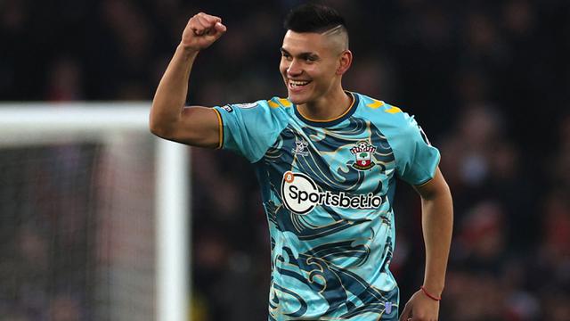 Foto: Diincar Banyak Klub, 5 Pemain Ini Berpeluang Tinggalkan Southampton yang Dipastikan Terdegradasi ke Championship