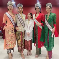 Prilly Latuconsina bersama Puteri Indonesia (Instagram/prillylatuconsina96)