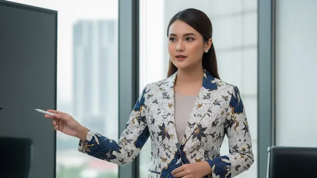 Blazer Batik Sutra Modern