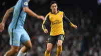 Soal Masa Depan di Arsenal, Ozil: Secepatnya