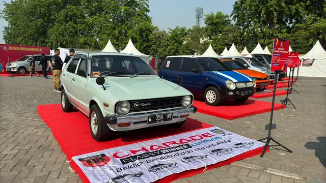 Sediakan HDaihatsu Kumpul Sahabat kembali digelar, dan kali ini kota Sidoarjo, Jawa Timur dipilih untuk tempat berkumpulnya para komunitas dan para masyarakat di sekitarnyaiburan Seru, Daihatsu Kumpul Sahabat Sapa Sidoarjo (Arief A/Liputan6.com)