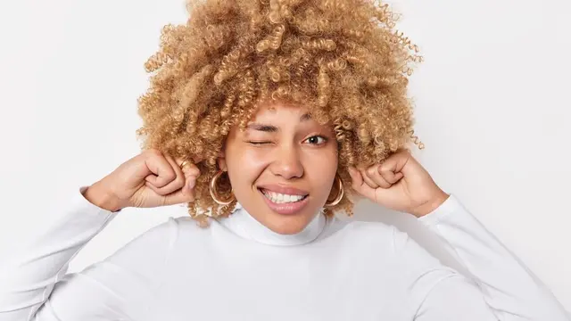 Ilustrasi rambut kribo/freepik.com/wayhomestudio