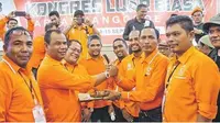 Konversi Bank Konvensional ke Syariat Kena Protes, Partai Lokal Melawan