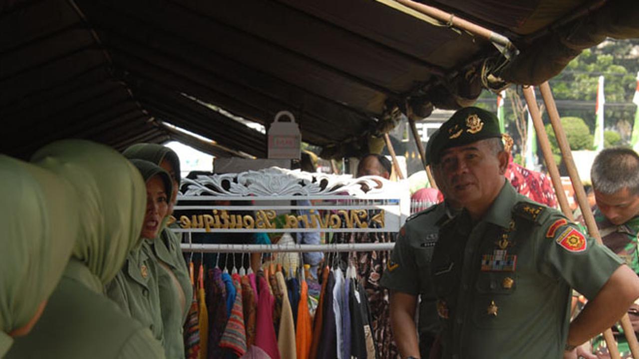 Bazar Hut Ke-55 Kostrad, Paket Sembako Dijual Lebih Murah 67%