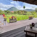 16 Tempat Makan di Tomohon Terbaik 2026, View Gunung Lokon hingga Cita Rasa Minahasa