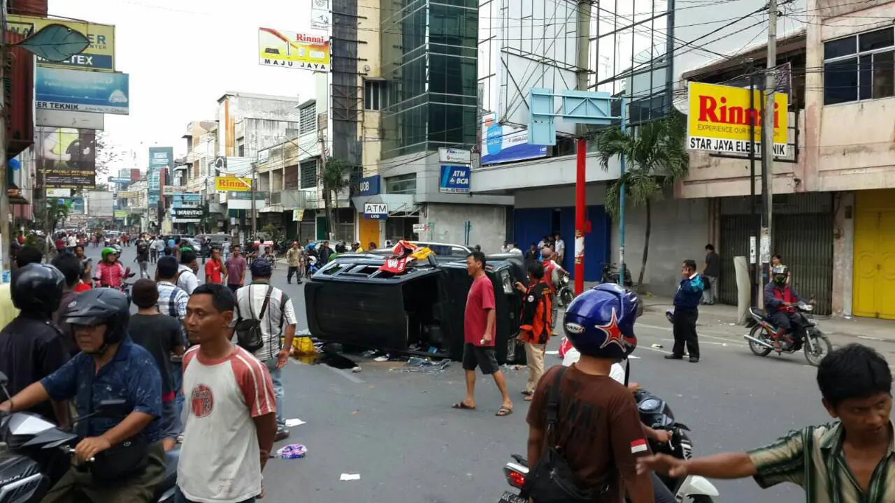 Kerusuhan di Medan
