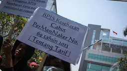 Mereka menuntut agar pihak BPJS agar mencabut Permenkes RI No. 69 tahun 2013 tentang standar tarif pelayanan kesehatan dan merubah sistem "INA CBG's' menjadi "Free For Service", Jakarta, Rabu (17/9/2014) (Liputan6.com/Faizal Fanani)