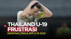 Berita video Timnas Thailand U-19 seperti frustrasi tidak bisa membobol gawang Timnas Laos U-19 dalam laga semifinal Piala AFF U-19 2022, Rabu (13/7/2022) malam hari WIB.