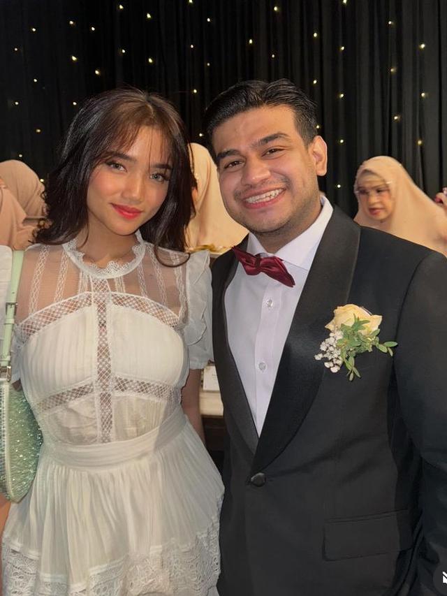 Fuji An di Acara Ngunduh Mantu Kakak Fadil Jaidi.[@fuji_an]