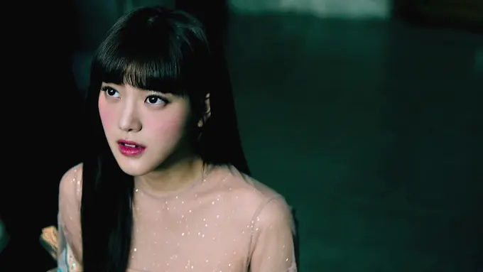 [Bintang] Lirik Lagu Minseo, Is Who