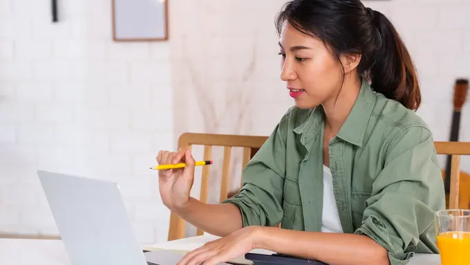 aku uang dan mandiri finansial