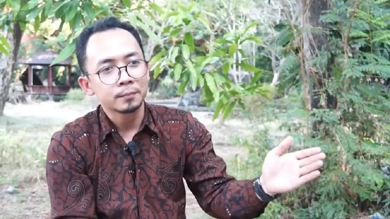 Pakar geologi dari Institut Teknologi Sepuluh Nopember (ITS) Surabaya M Haris Miftakhul Fajar. (Dian Kurniawan/Liputan6.com)