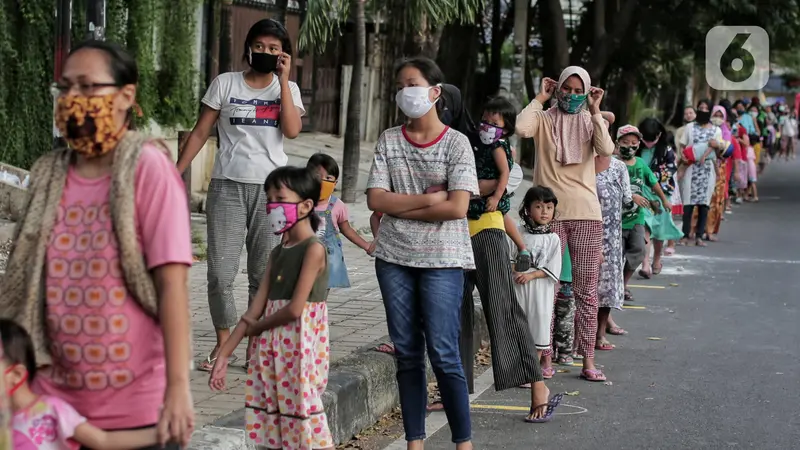 FOTO: Peduli Sesama dengan Berbagi Takjil Selama Ramadan