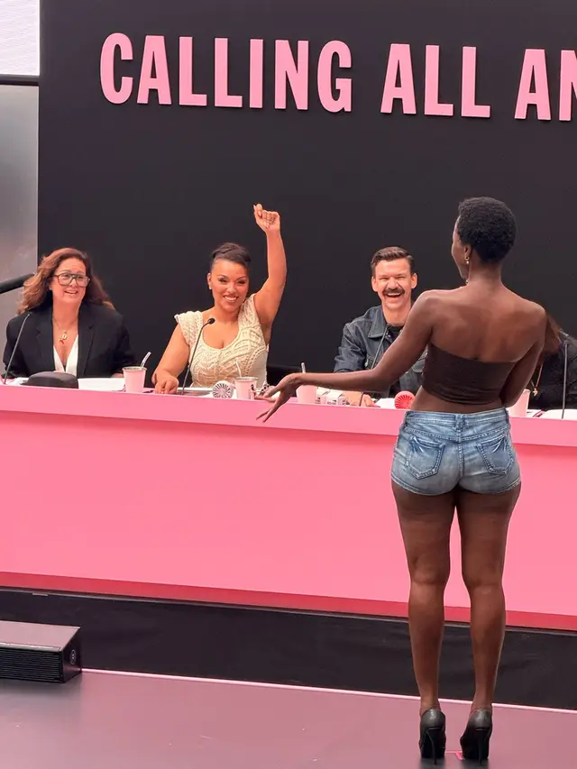 Victoria’s Secret Buka Casting Umum untuk Cari Angel Baru 2026