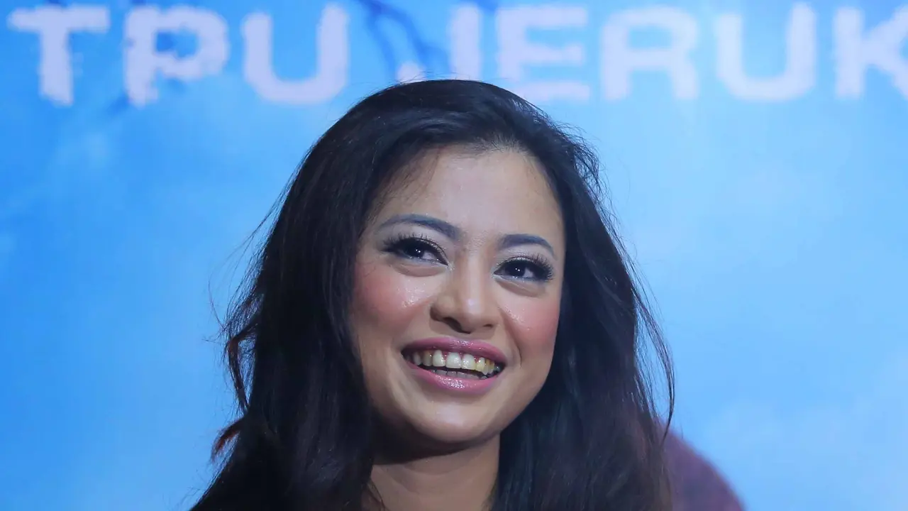 [Bintang] Angie Virgin