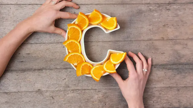 Suntik Vitamin C Dapat Membuat Kulit Terlihat Cerah, Ketahui Manfaat serta Efek Sampingnya