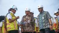 Tanggul Laut Difungsionalkan Januari 2026, Ahmad Luthfi Tinjau Progress Kolam Retensi Terboyo dan Sriwulan