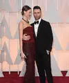 Pasangan suami istri yang tak sabar menunggu kelahiran buah hati pertamanya. Behati Prinsloo dan Adam Levine kerap sibuk berjalan di California demi dapatkan rumah idaman untuk bermukim bersama buah hatinya kelak ketika lahir. (AFP/Bintang.com)