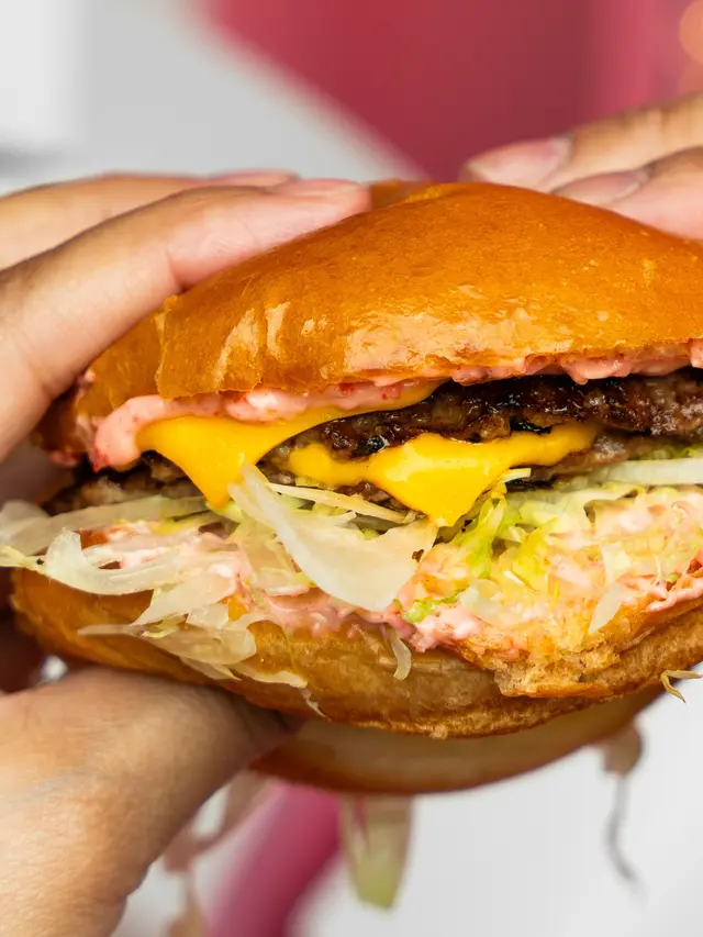 Sajikan Smash Burger Selagi Hangat
