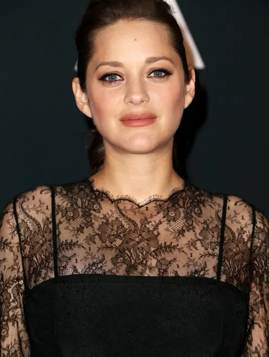 Hal ini terjadi lantaran adegan yang dimainkan memang sangat intim dan chemistry yang dimiliki keduanya sangat kuat sehingga timbul lah gosip yang beredar. (AFP/Bintang.com)