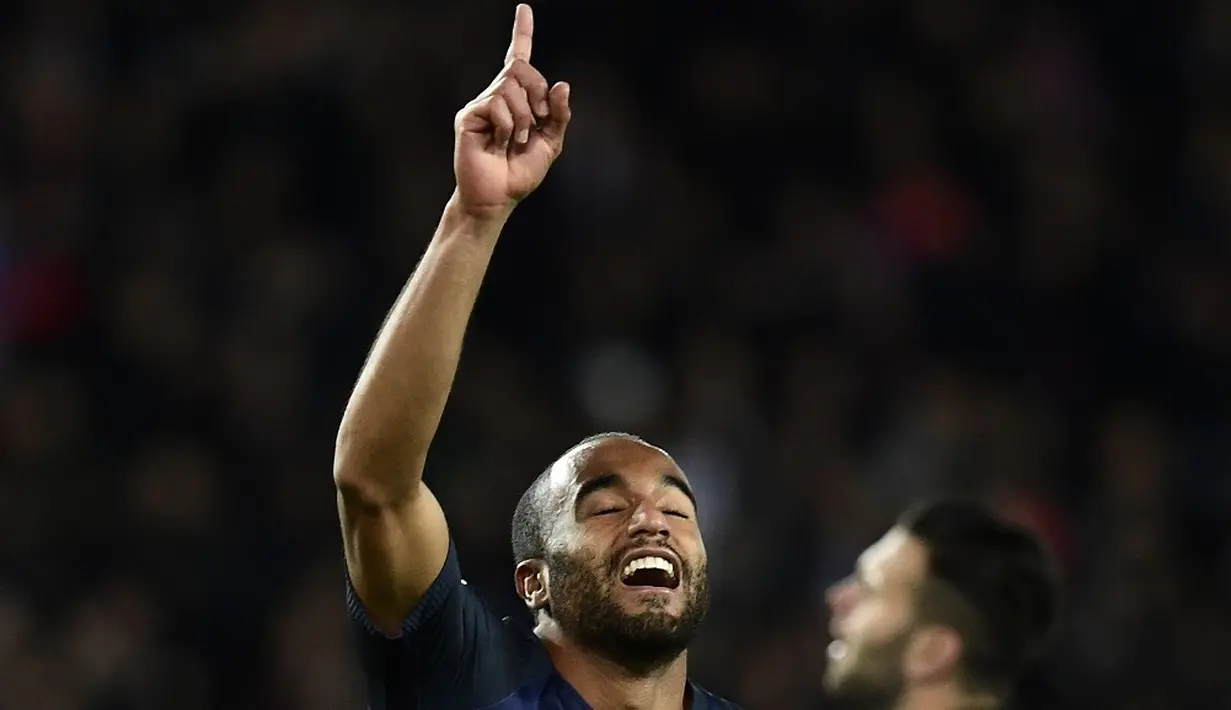 Ekspresi pemain PSG, Lucas Moura, setelah mencetak gol ke gawang Basel dalam laga lanjutan Grup A Liga Champions di Stadion Parc Des Princes, Paris, Kamis (20/10/2016) dini hari WIB. (AFP/Franck Fife)