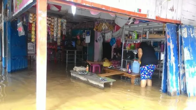 7 Momen Absurd Belanja di Warung Bikin Ngakak