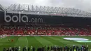 Bisa mendukung Manchester United langsung dari Stadion Old Trafford rasanya benar-benar pengalaman tak terlupakan dalam hidup ini. (Bola.com/Joko Setyo Pramuji)