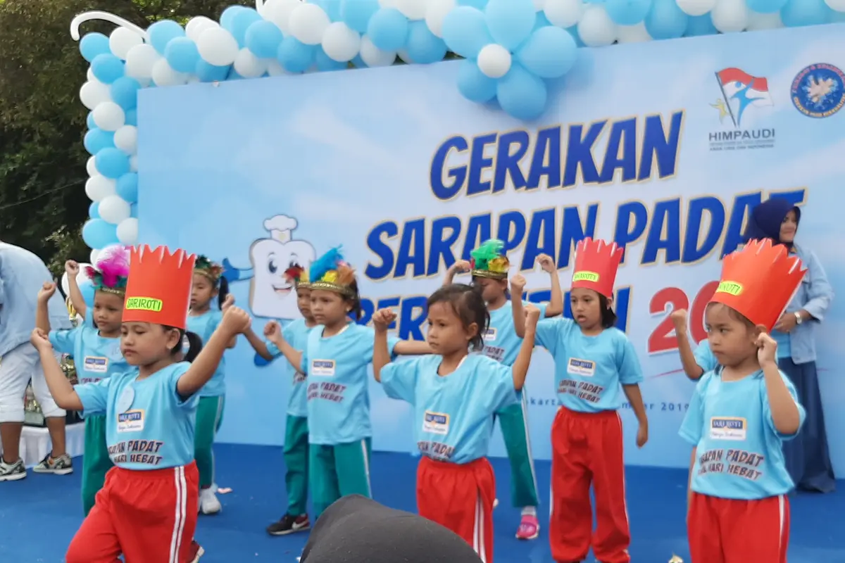 [Fimela] HIMPAUDI dan Sari Roti gelar Gerakan Sarapan Padat Bernutrisi Nasional