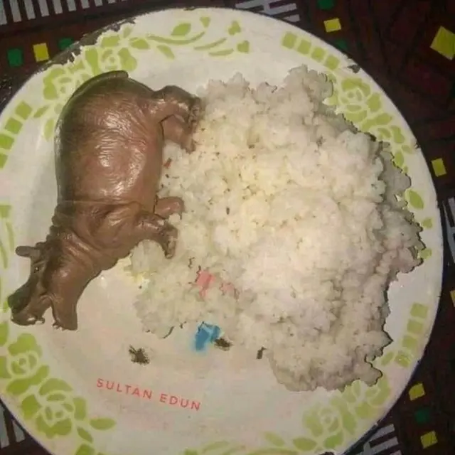 6 Menu Sahur ala Netizen Pakai Mainan Ini Nyeleneh Banget