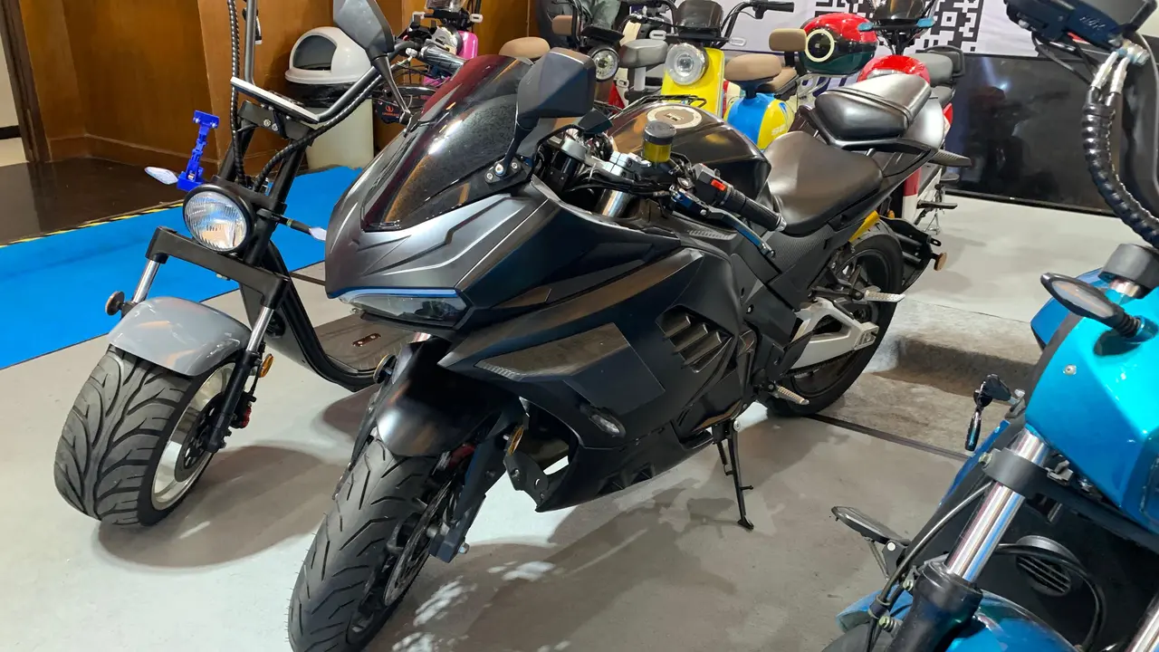 vMove Mid West Sporty